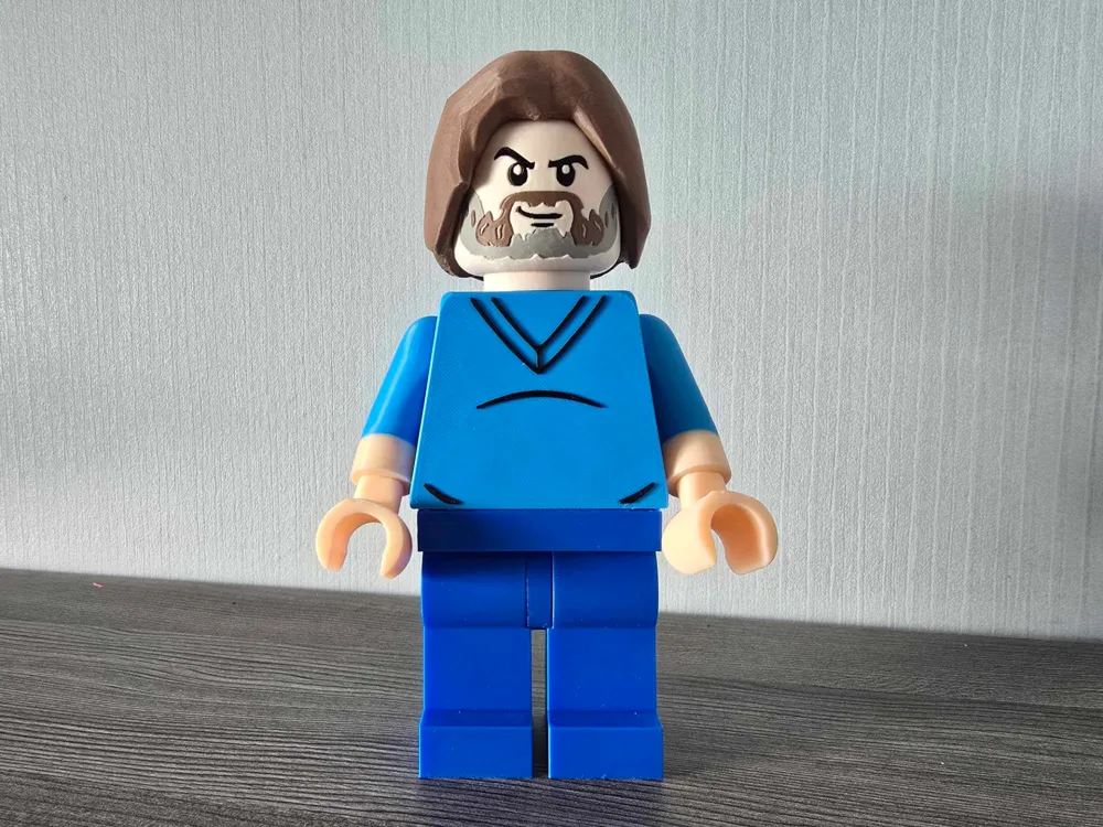 Figura simil lego Steve de Minecraft impreso en 3D