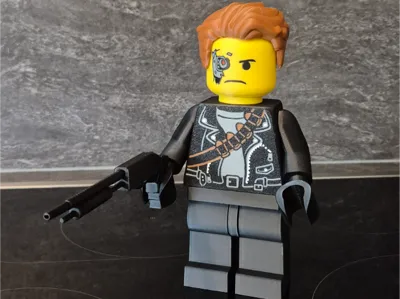 Figura simil lego Terminator impreso en 3D